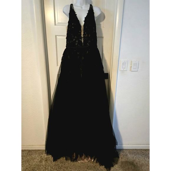 Morilee Madeline Wedding Dress size 18 Bridal Formal Romantic Lace Gothcore - Picture 1 of 6